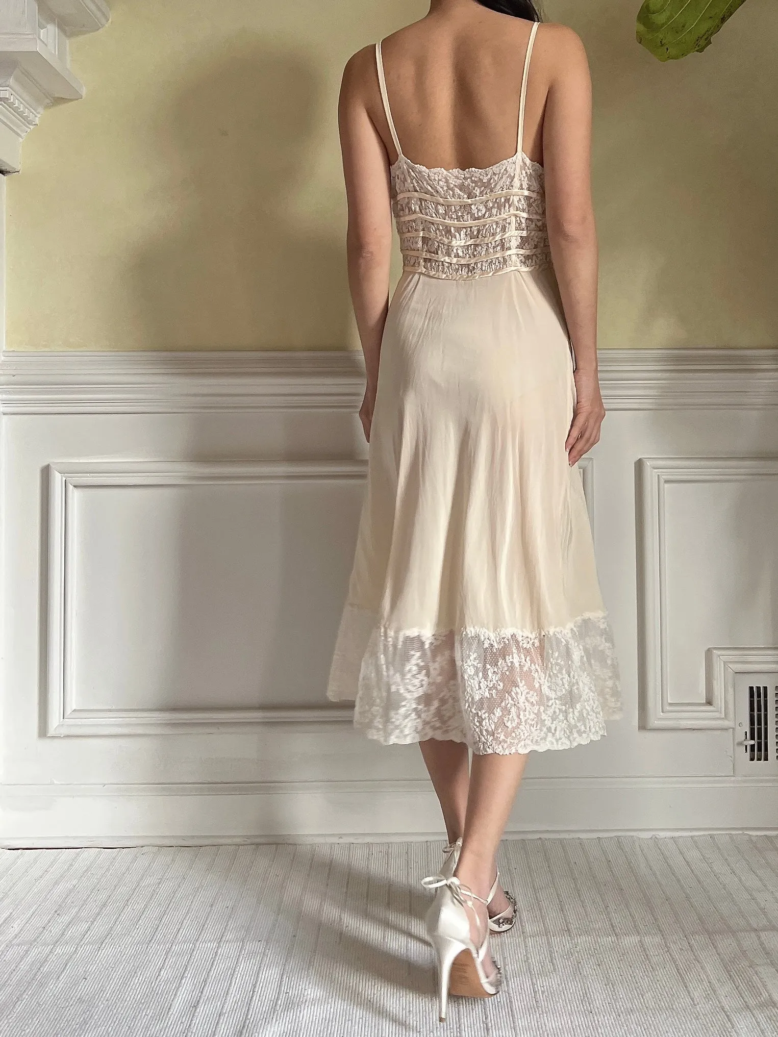 1930s Silk Crepe Alecon Lace Slip Dress - XS