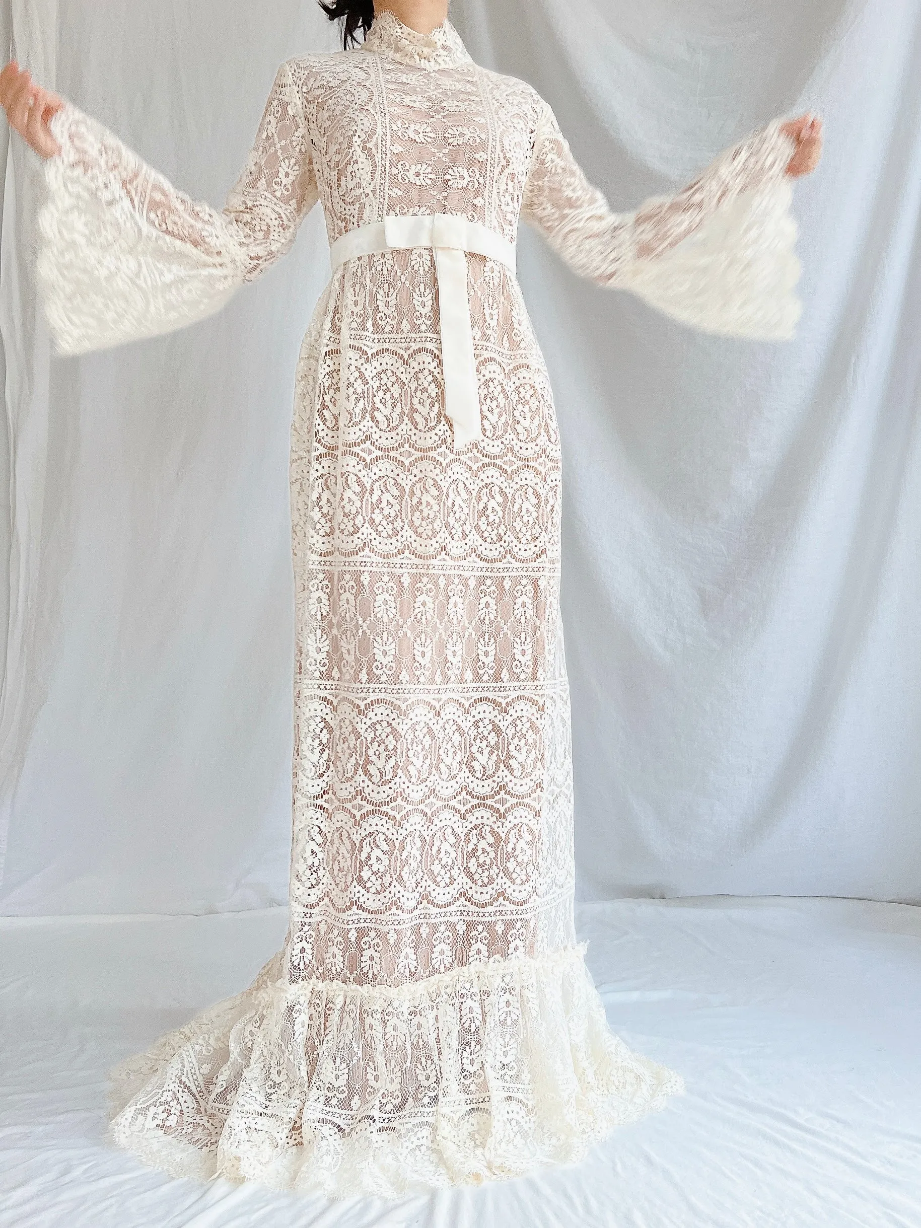 1970s Sheer Filet Lace Gown - M
