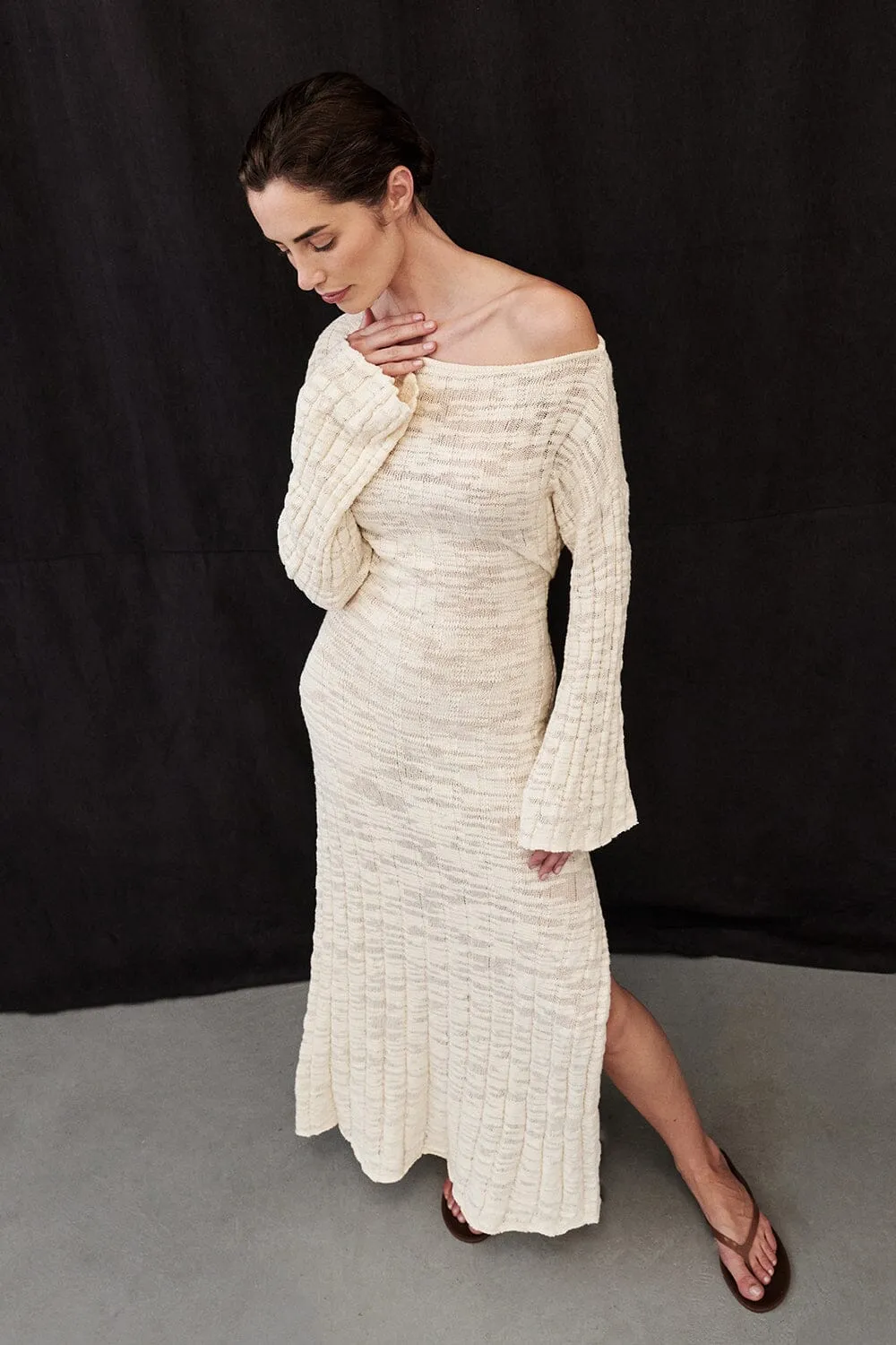 CIA NATURAL LONG SLEEVE KNIT MAXI DRESS