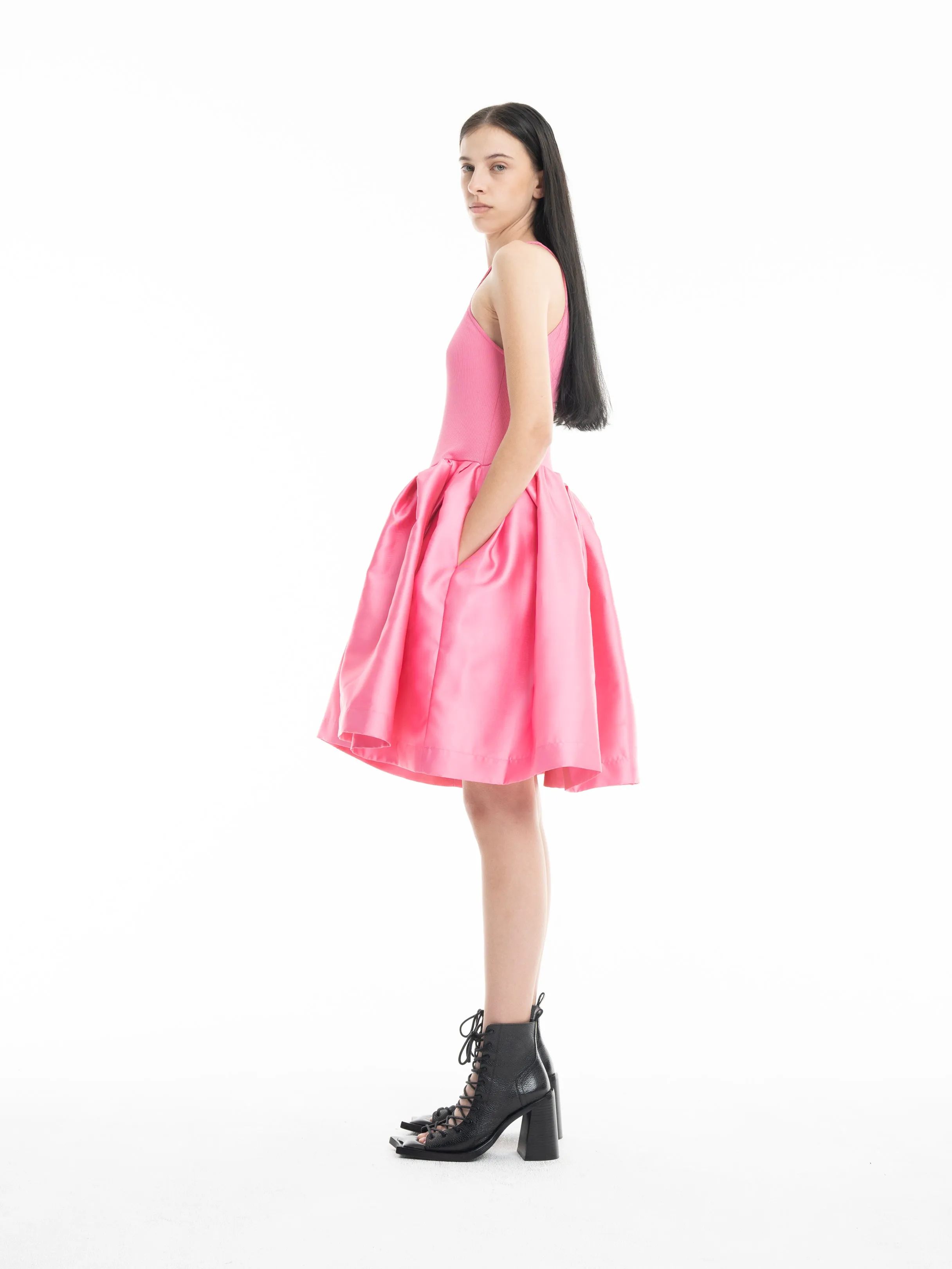 PINK MINI DRESS WITH TANK TOP SCOOPED