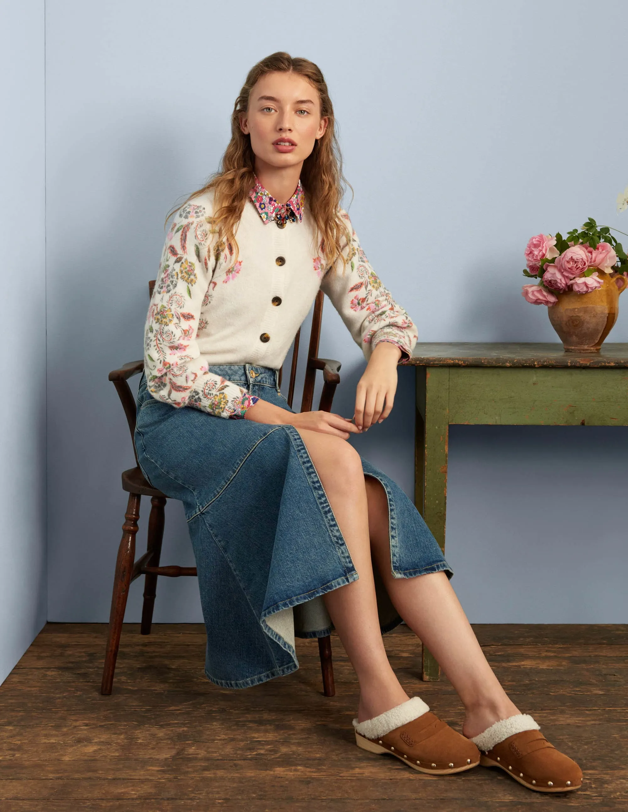 Printed Fluffy Cardigan-Ivory. Blossom Pomme