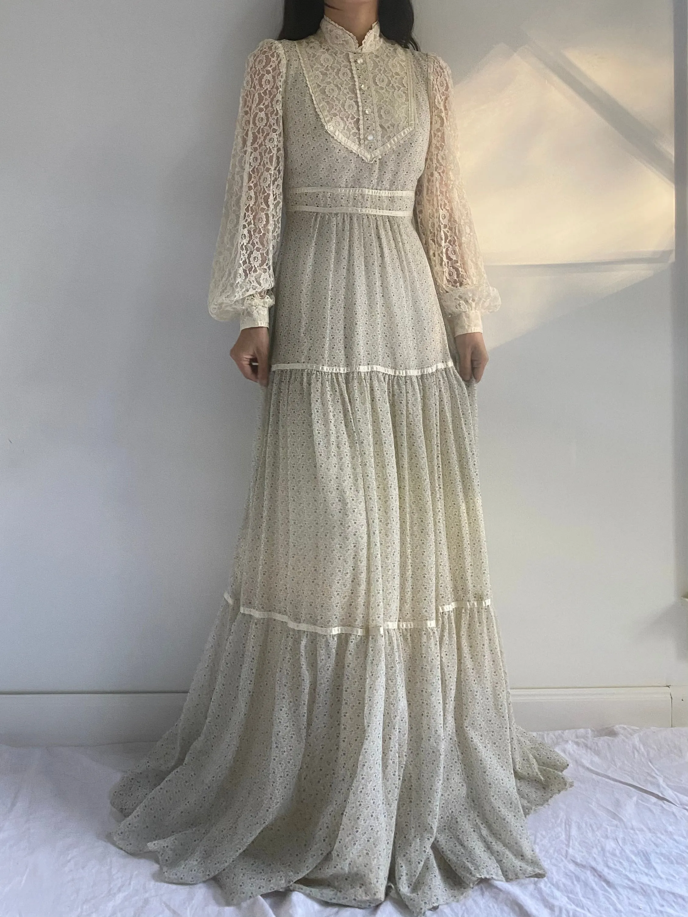 Vintage Lace Sleeves Calico Dress - XS/S