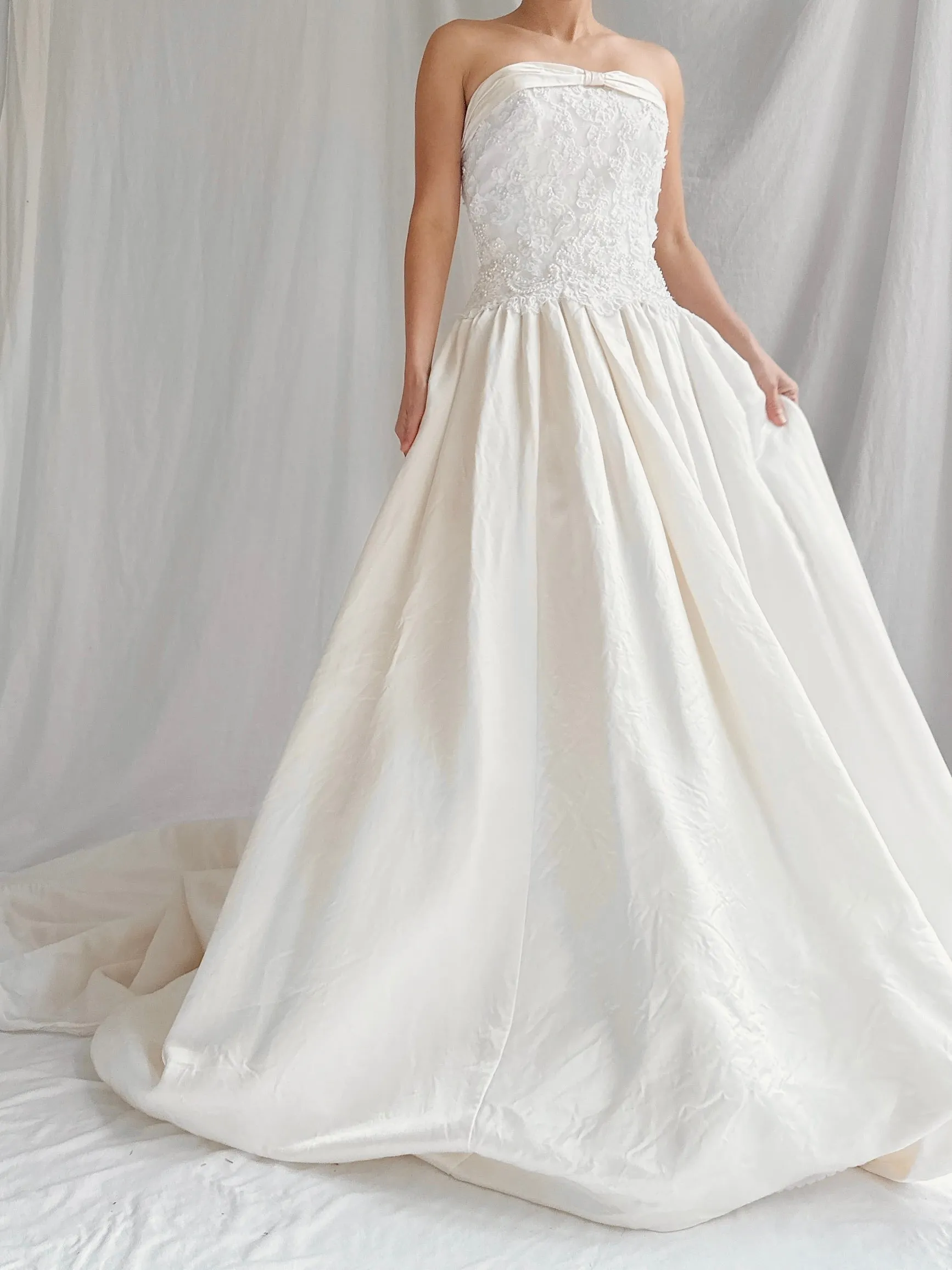 Vintage Silk Lace Bodice Gown - M/6/8